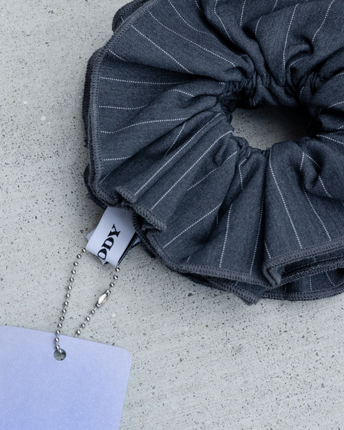 DOUBLE TIERED PINSTRIPE SCRUNCHIE